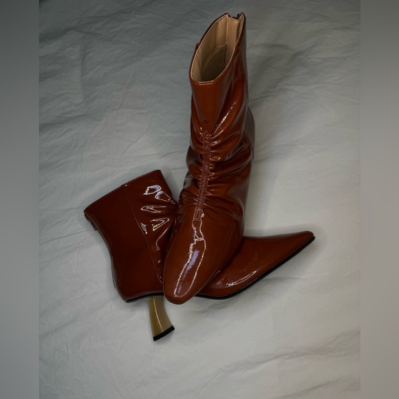 NEW* Shoe Republic LA Glossy Mocha Heeled Ankle Boots Size 7 *NWT Never Worn - Picture 3 of 6